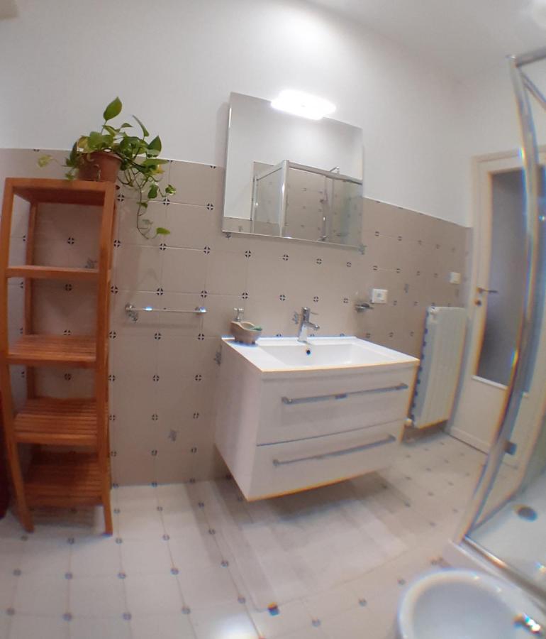 דירות Casa Galante Ostia Centro מראה חיצוני תמונה